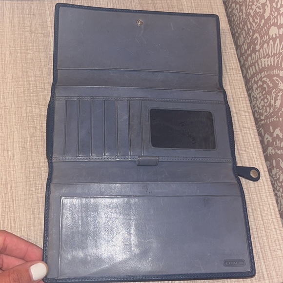 Vintage Blue Coach Wallet - Picture 3 of 4